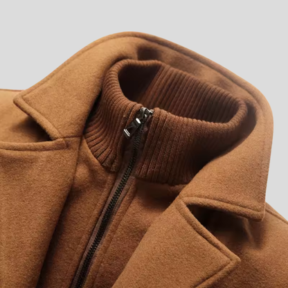 Elegante abrigo de lana